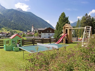 Spielplatz Pension Sonnleitn Stubaital Neustift