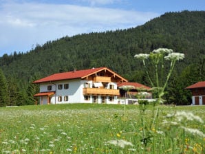 Holiday apartment Klausenberg im Gästehaus Weber am Gasteig - Reit im Winkl - image1