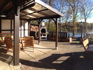 Terrasse vom Wohnzimmer zugänglich