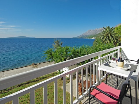 Holiday apartment Iva 2 beach house