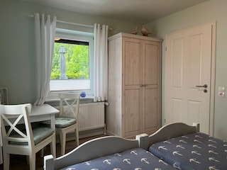 Schlafzimmer 2
