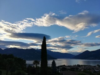 Ein Abend am Lago Maggiore