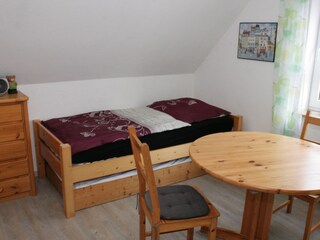Schlafzimmer 2