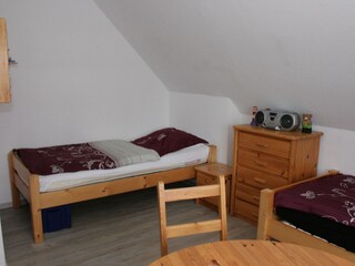 Schlafzimmer 2