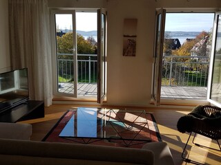 Blick aus dem Wohnbereich