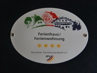DTV plaque