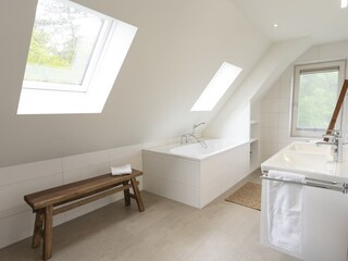 Badezimmer 1. Stock