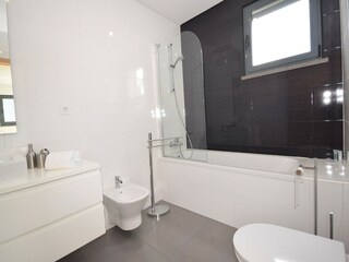 Villa Nadadouro Features 24