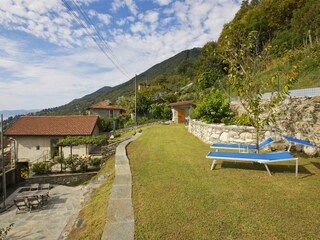 Ca. 300 m² großer Sonnengarten