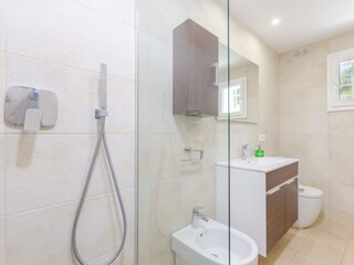 Chalet Cala D'Or Features 30