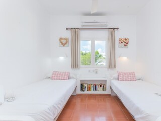 Chalet Cala D'Or Features 32