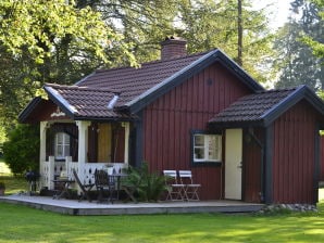 Süßes kleines Ferienhaus am See Nömmen (50 m)