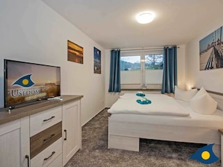 Schlafzimmer 1 mit Doppelbett