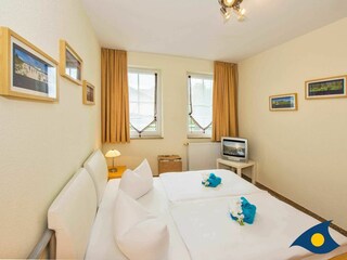 Schlafzimmer inkl. TV-Gerät