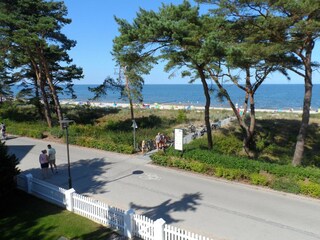 Prommenade und Zugang zum Strand