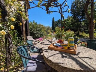 Casa per le vacanze Sénas Registrazione all'aperto 9