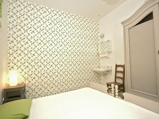 Villa Saint-Pierre-de-Vassols Features 25