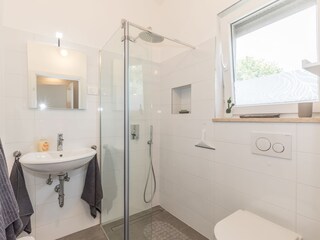 Badezimmer 1
