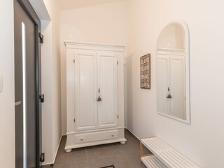 Entrance and Wardrobe