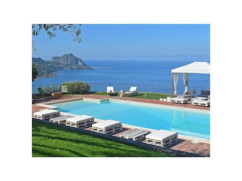 Villa Spartacus