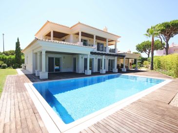 Vila Sol modernisierte Villa nahe Golfresort