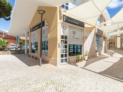 Company Tim Fortuin Mediacao Imobiliaria Lda - Mr Tim Fortuin