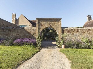 Cottage Vitray Features 14