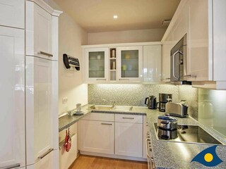 Küche mit Küchenzeile