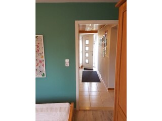 Blick vom Schlafzimmer in den Flur