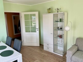 Wohnzimmer mit Essbereich