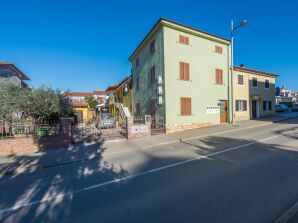 Apartment Complex Iris - Apartment Iris II in the city center of Porec