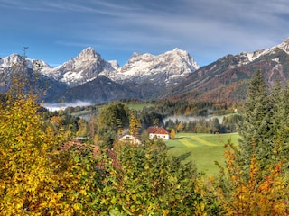 Blick von Vorderstoder zu der Prielgruppe
