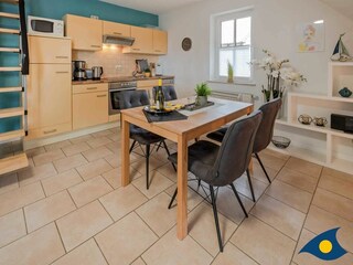 Küche mit Essbereich