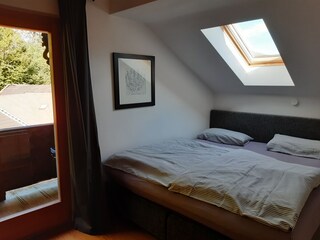 Schlafzimmer mit Nordbalkon