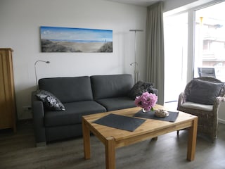 Das gemütiche faltbare Bettsofa am Tag.