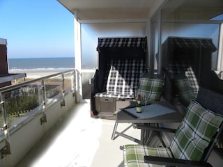 Entspannung pur,.. auf dem Balkon im eigenen Strandkorb