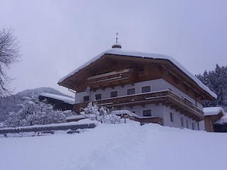 Haus im Winter