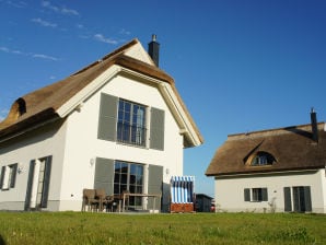 Ferienhaus Reetdachhaus Typ C im Feriendorf am Bakenberg