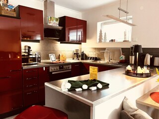 offene Küche mit Vollausstattung