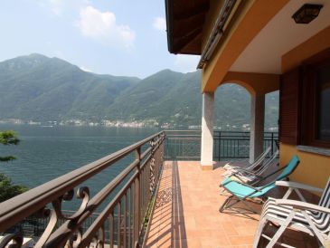 Villa Rosina 3 Apts with Lake views