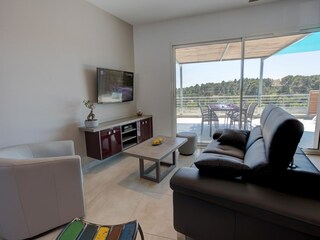 Villa Cesseras Features 19