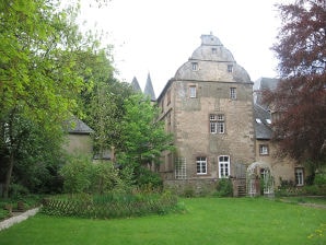 Ferienwohnung im historischen Wohnturm der Oberburg Lissingen - Gerolstein - image1