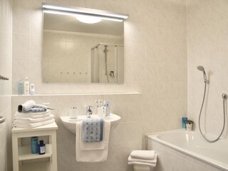 Vakantiehuis Fügen Badkamer 26