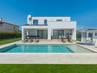 Villa Nova Vas Buitenaudio-opname 2