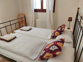 Schlafzimmer 2, Obergeschoss, Ansicht 2