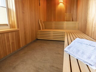 Saunen und Infrarotkabine im Souterrain