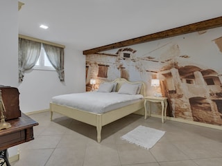 Villa Sumartin Features 25