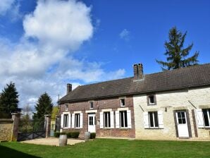 Holiday house Geräumiges Ferienhaus in Sormery mit Pool - Percey - image1