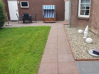 weitere Terrasse mit Strandkorb