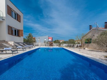Ferienhaus LuxusApartment Sol